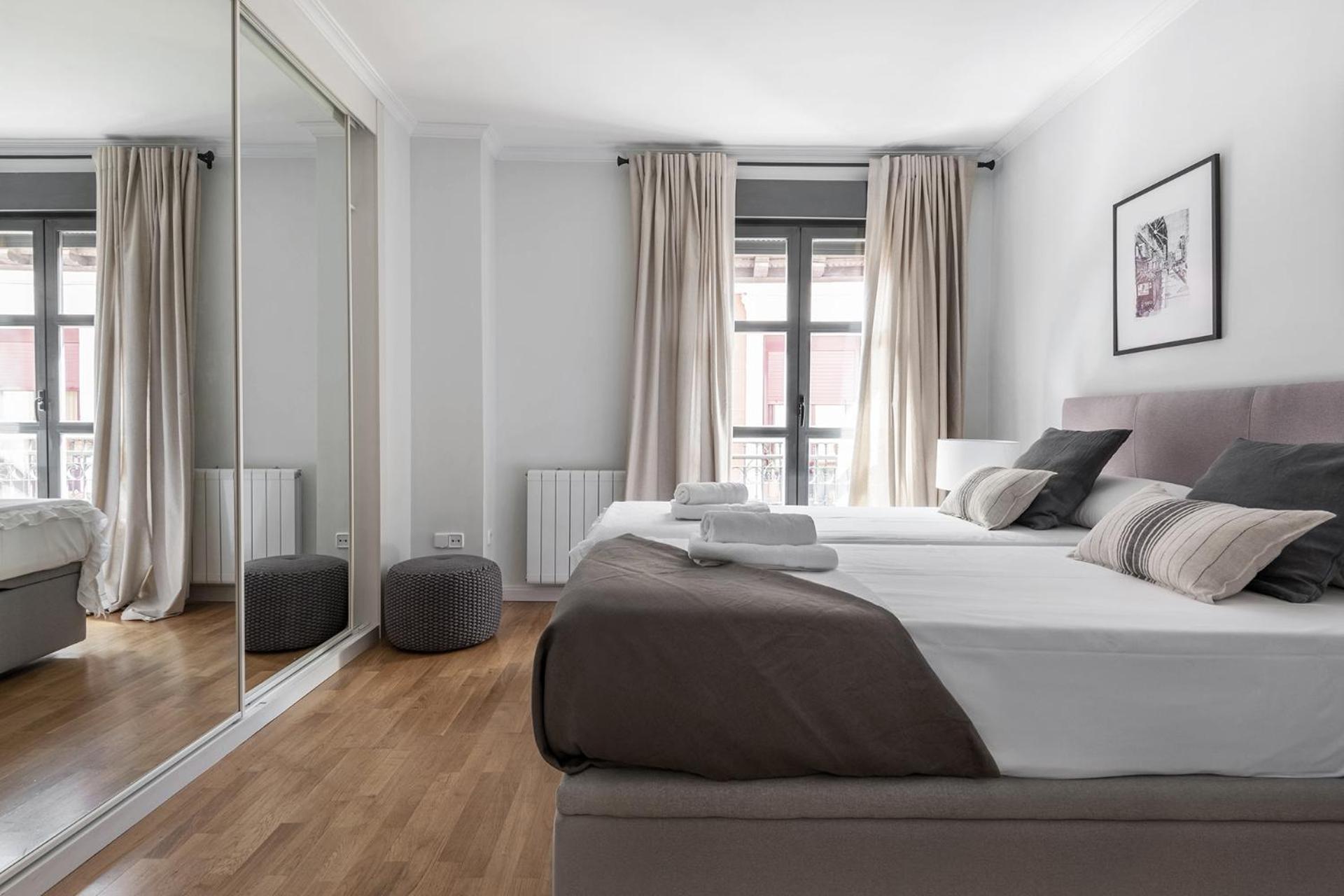 Luxury And Cozy- 2 Bedrooms 2 Bathrooms -Mintystay- Herradores Madrid Bagian luar foto