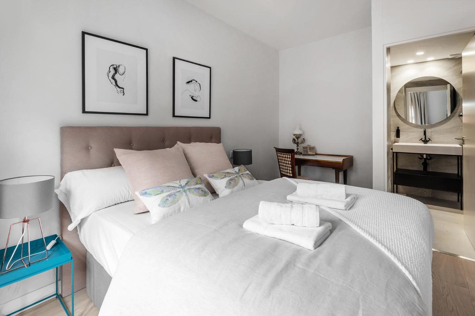 Luxury And Cozy- 2 Bedrooms 2 Bathrooms -Mintystay- Herradores Madrid Bagian luar foto